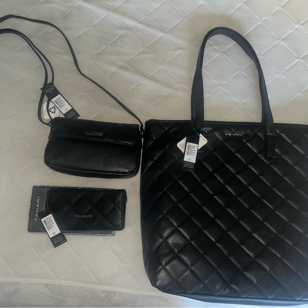 Tahari Bag Set Tote Bag, Great For Beaches Or Laptop. Mini Pocketbook And Wallet